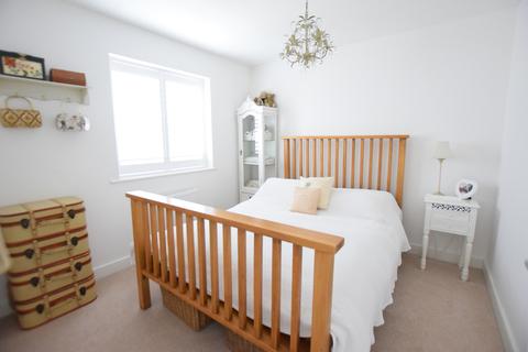 8 Allamand Close, Church Crookham, Fleet, GU52 8AR