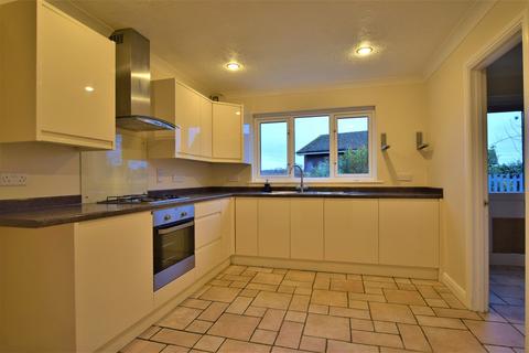 28 Oaktrees, Ash, Aldershot, GU12 6QS