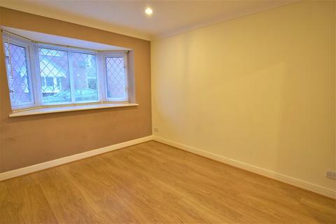 28 Oaktrees, Ash, Aldershot, GU12 6QS