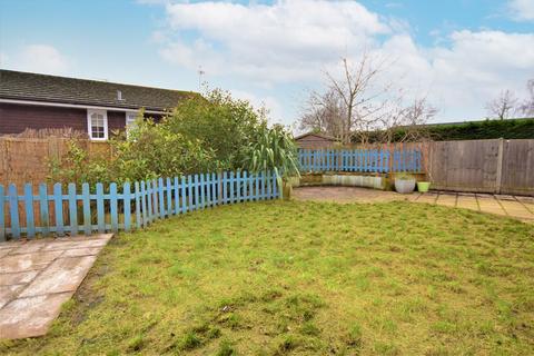 28 Oaktrees, Ash, Aldershot, GU12 6QS
