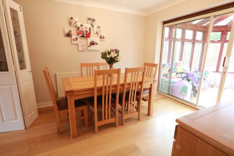 6 Devitts Close, Shirley, Solihull, B90 4SY