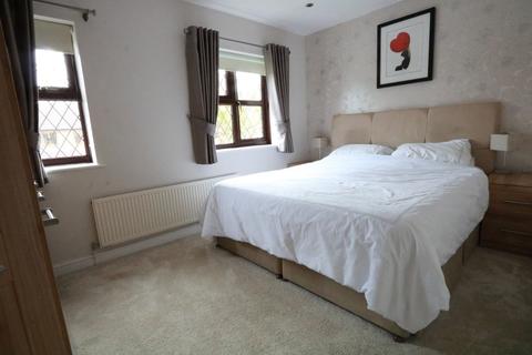 6 Devitts Close, Shirley, Solihull, B90 4SY