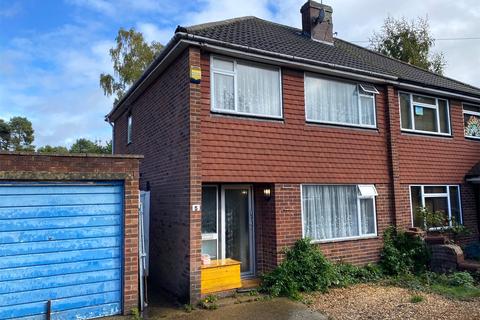 5 Brookers Corner, Crowthorne, RG45 7DS
