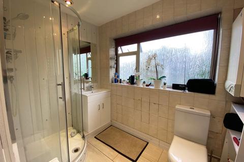 5 Brookers Corner, Crowthorne, RG45 7DS