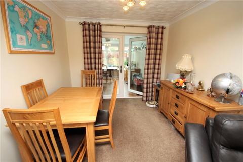 4 Dunmere Close, Monk Bretton, Barnsley, S71 1XR