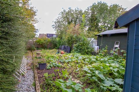 1 Schofield Avenue, Witney, OX28 1JP