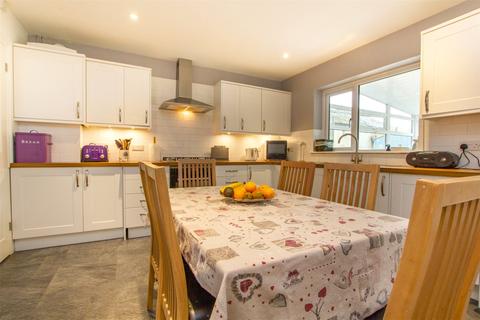 1 Schofield Avenue, Witney, OX28 1JP