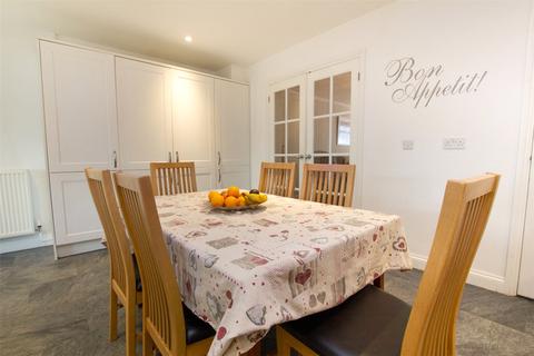 1 Schofield Avenue, Witney, OX28 1JP
