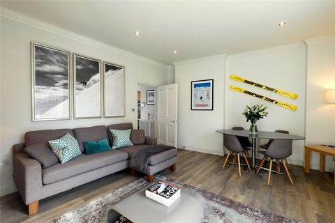 26 Lancaster Place, London, SW19 5DP