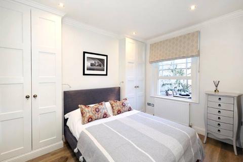 26 Lancaster Place, London, SW19 5DP
