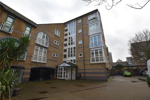 2 bedroom apartment to rent, Eleanor Close, London SE16