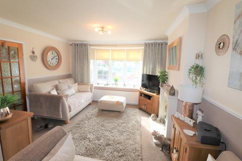 35 Caesar Road, Kenilworth, CV8 1DL