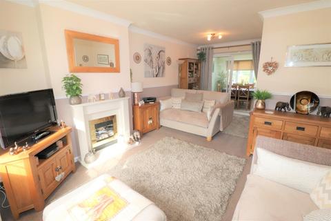 35 Caesar Road, Kenilworth, CV8 1DL