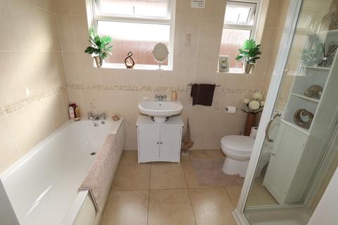 35 Caesar Road, Kenilworth, CV8 1DL