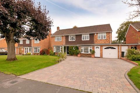 15 Chiltern Way, Tonbridge, TN9 1NQ