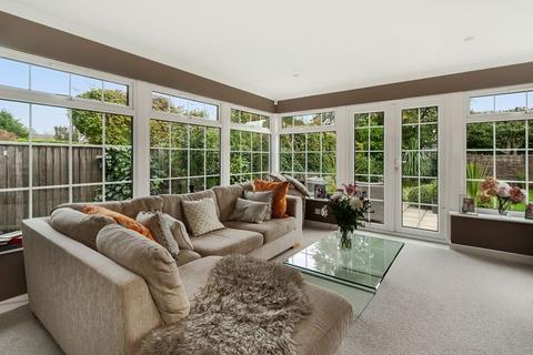 15 Chiltern Way, Tonbridge, TN9 1NQ