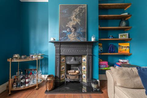 25 Albert Road, London, E18 1LE