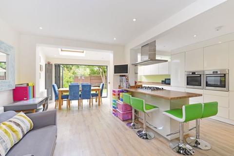 58 Avenue Road, Cranleigh, GU6 7LJ