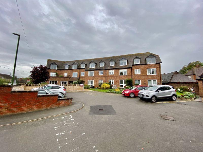 Henfield Road, Cowfold 1 bed retirement property £92,000