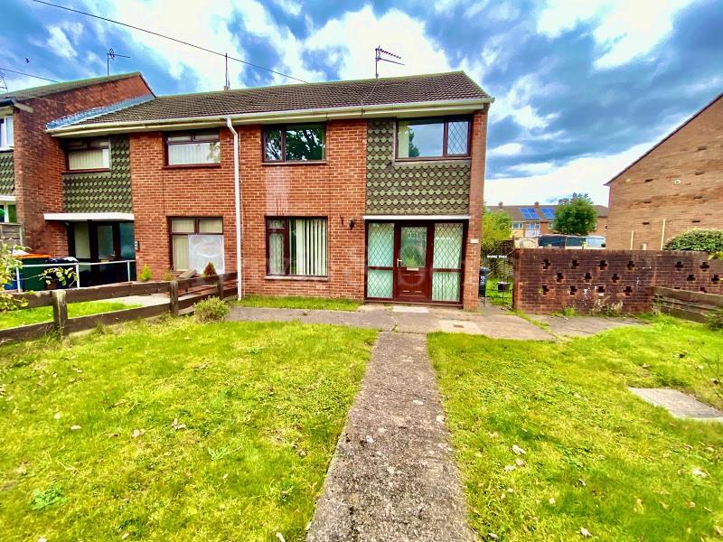 Hendre Farm Drive, Newport. NP19 9JJ 3 bed end of terrace house £650