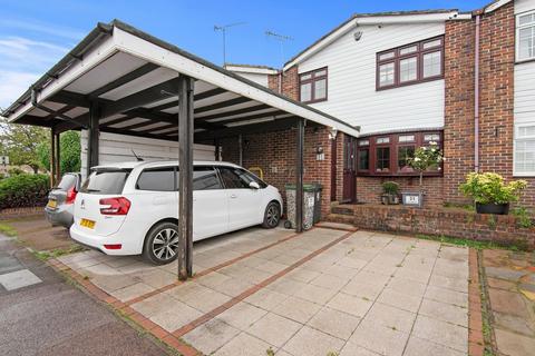 31 Caldbeck, Waltham Abbey, EN9 1UR