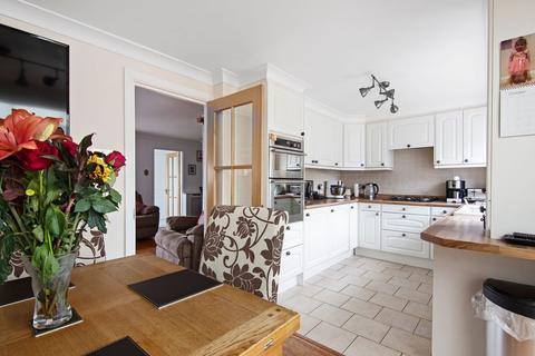 31 Caldbeck, Waltham Abbey, EN9 1UR