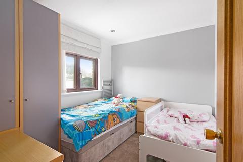 31 Caldbeck, Waltham Abbey, EN9 1UR