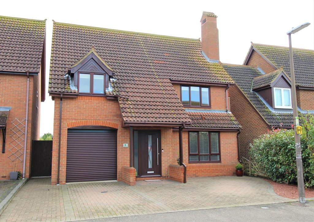 Merlin Drive, Sandy 4 bed detached house £439,950