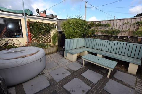74 Callington Road, Saltash, PL12 6DY