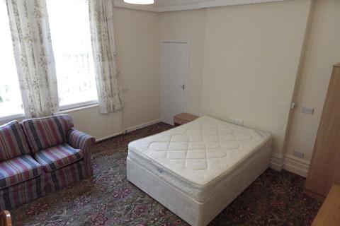 9 bedroom detached house to rent - Garth Road, Bangor, Gwynedd, LL57