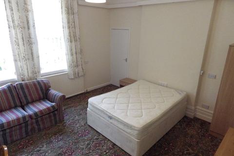 1 bedroom in a house share to rent - Garth Road, Bangor, Gwynedd, LL57