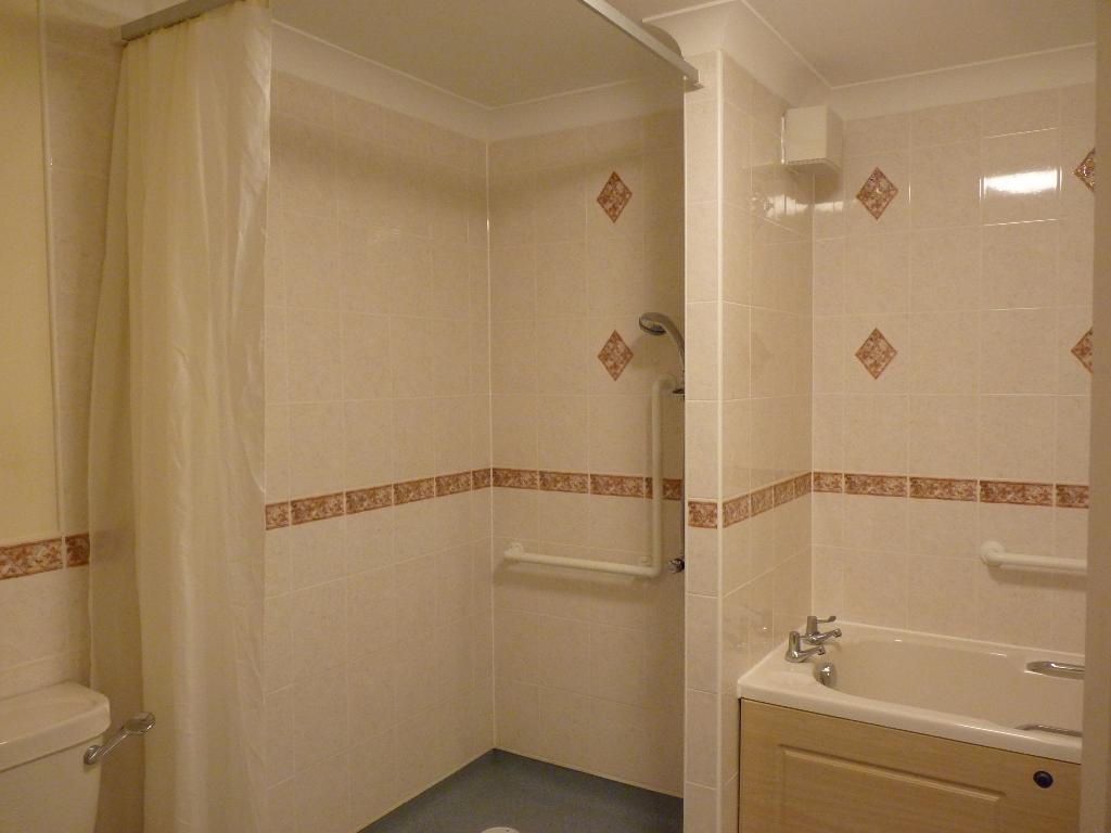 Walk in shower