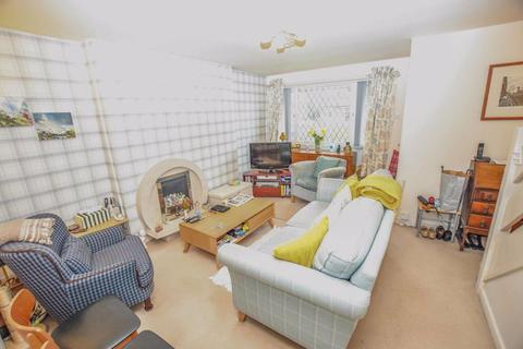 19 Holthouse Road, Tottington, Bury, BL8 3JP