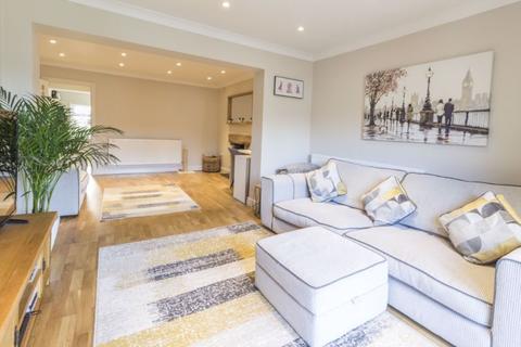 5 Crossway, Rogiet, Caldicot, NP26 3SH