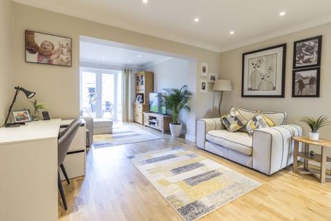 5 Crossway, Rogiet, Caldicot, NP26 3SH
