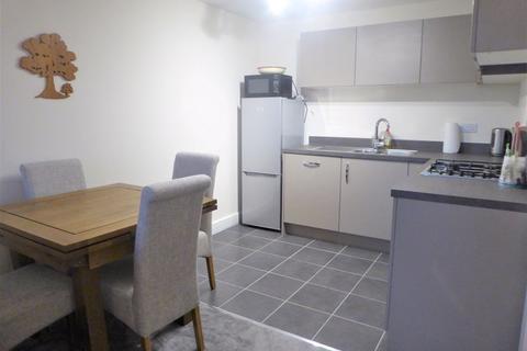 39 Holly Acre, Dunstable, LU5 4UF