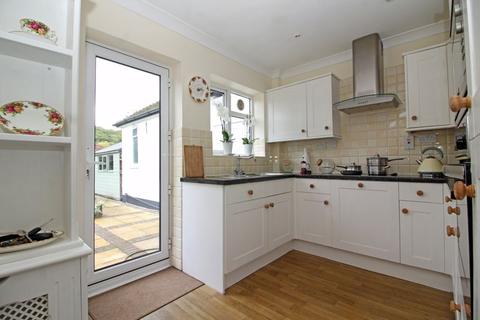 50 Ewhurst Avenue, South Croydon, CR2 0DJ