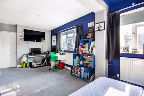 164 Windsor Drive, Orpington, BR6 6HQ
