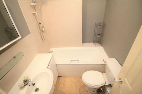 Ground Floor Flat, 7 Westbourne Place, Bristol, BS8 1RZ