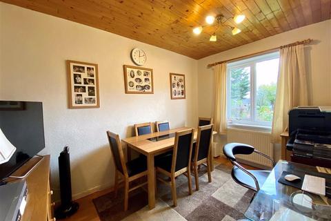 35 Aldersgate, New Mills, High Peak, SK22 3BT