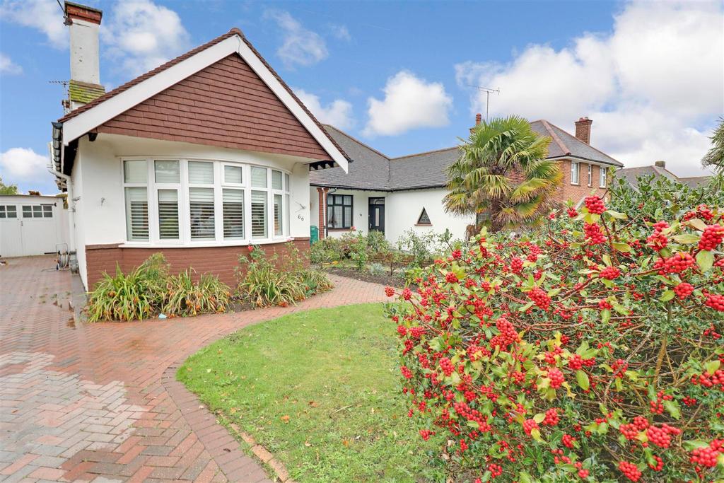 Winsford Gardens, WestcliffOnSea 3 bed semidetached bungalow £550,000