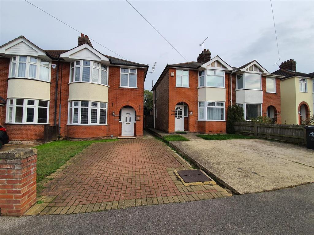 Avondale Road, Ipswich 3 bed house £250,000