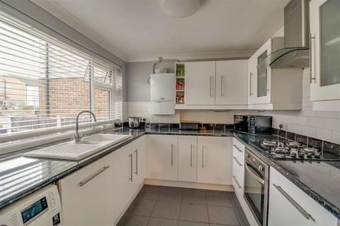 11 Bartley Close, Benfleet, SS7 4DD