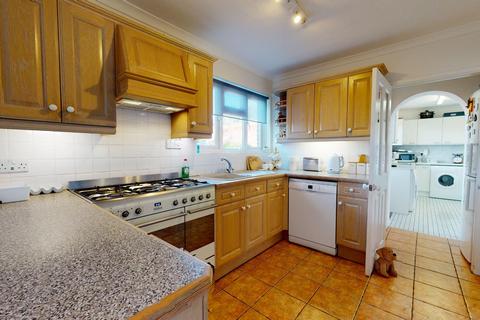 63 Astley Avenue, Dover, CT16 2PW