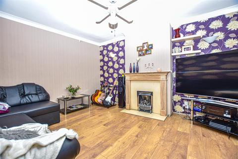 18 Exeter Road, Gravesend, DA12 5QX
