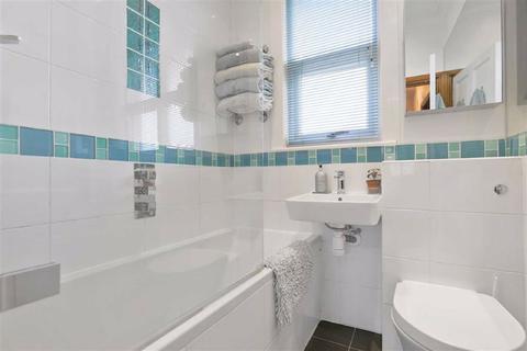 32 Cottingham Road, London, SE20 7PT