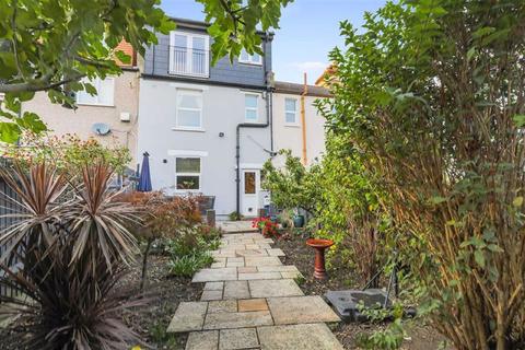 32 Cottingham Road, London, SE20 7PT