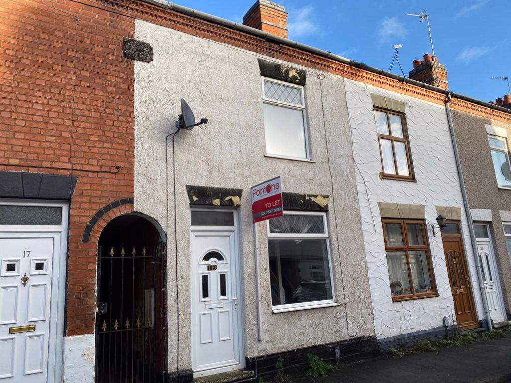 TOLER ROAD, ABBEY GREEN, NUNEATON, CV11 5EP 3 bed house £595 pcm (£