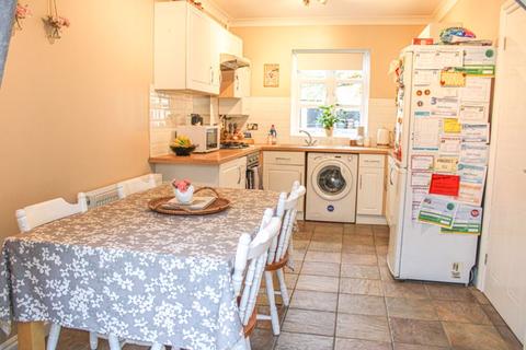 20 Chestnut Parade, Shepton Mallet, BA4 4DW