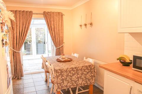20 Chestnut Parade, Shepton Mallet, BA4 4DW